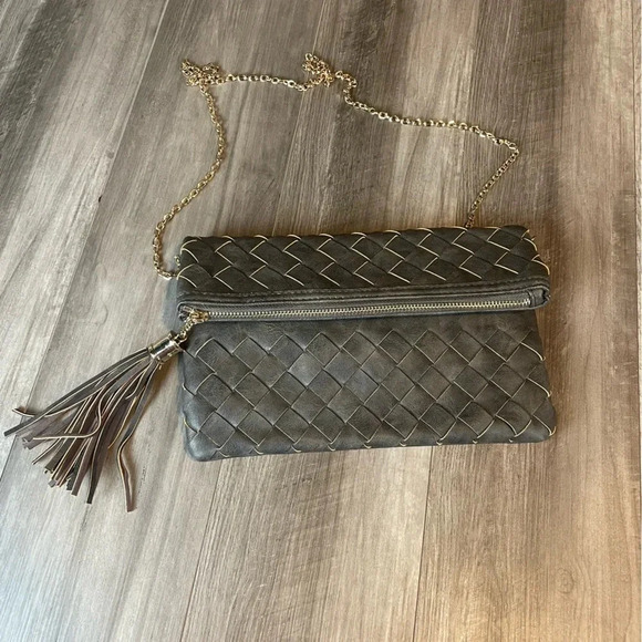 Beautiful Urban Expressions Crossbody Grey with Tassel • Clutch or Crossbody - Picture 1 of 6